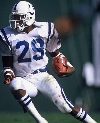 Peyton2L's tweet photo. π Edge didnβt get the HOF π call on #NFLHonors2019 βΉοΈ
Who is your favorite Indianapolis #Colts RB?
Do you have a special memory of them?
#EdgeWillBeInOneDay βοΈ
#COLTSNATION π
#RBStable π
#SoManyGreatRBs π€·ββοΈ
#SuperBowl https://t.co/NsUUsWLHt6