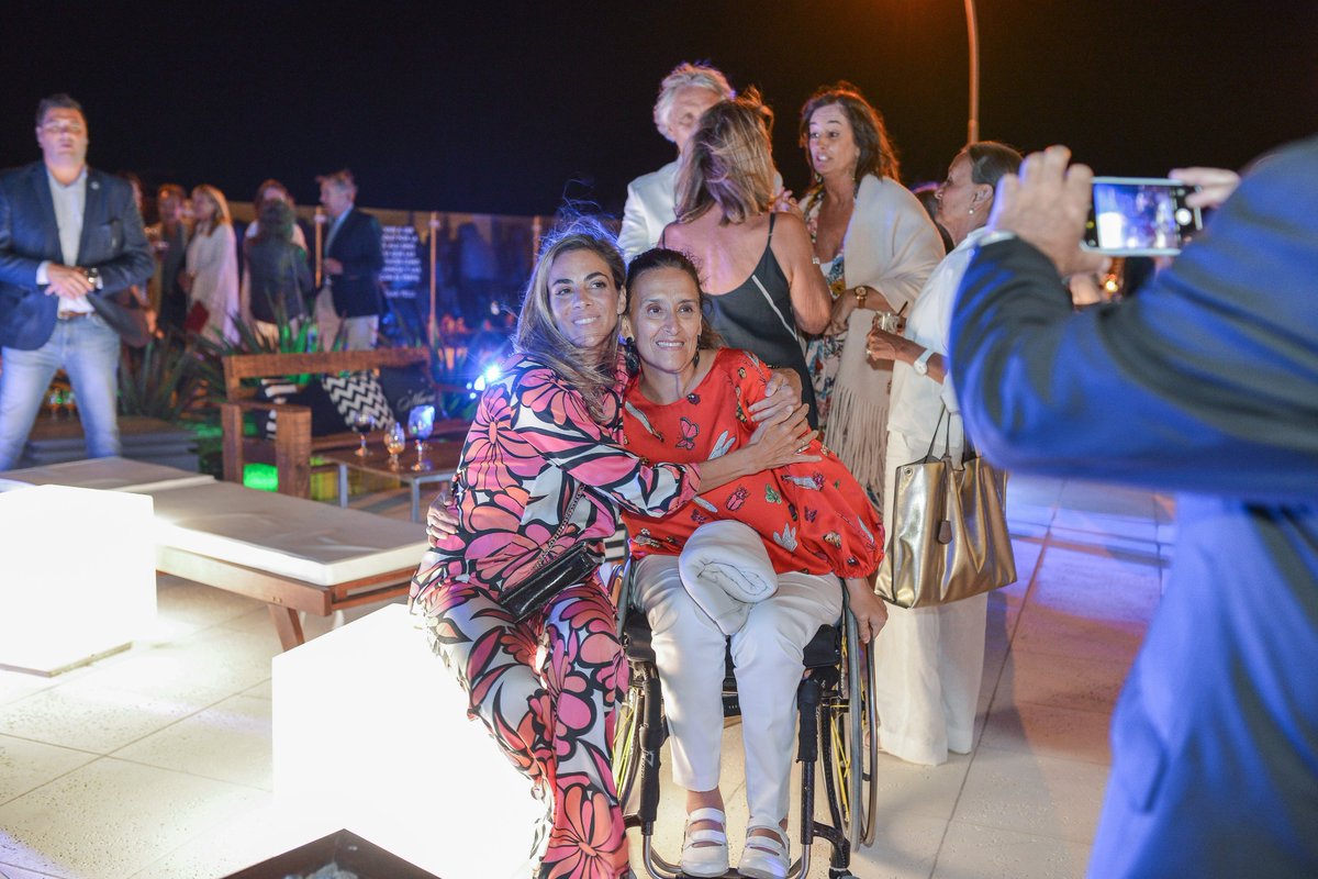 tenemostodomdp's tweet photo. "ESTRELLAS SOBRE EL MAR", EL EVENTO DE MARAL EXPLANADA Y REVISTA CENTRAL https://t.co/ZBiza4IqK6 vía @mperezpelaez https://t.co/8YniQXfMUp