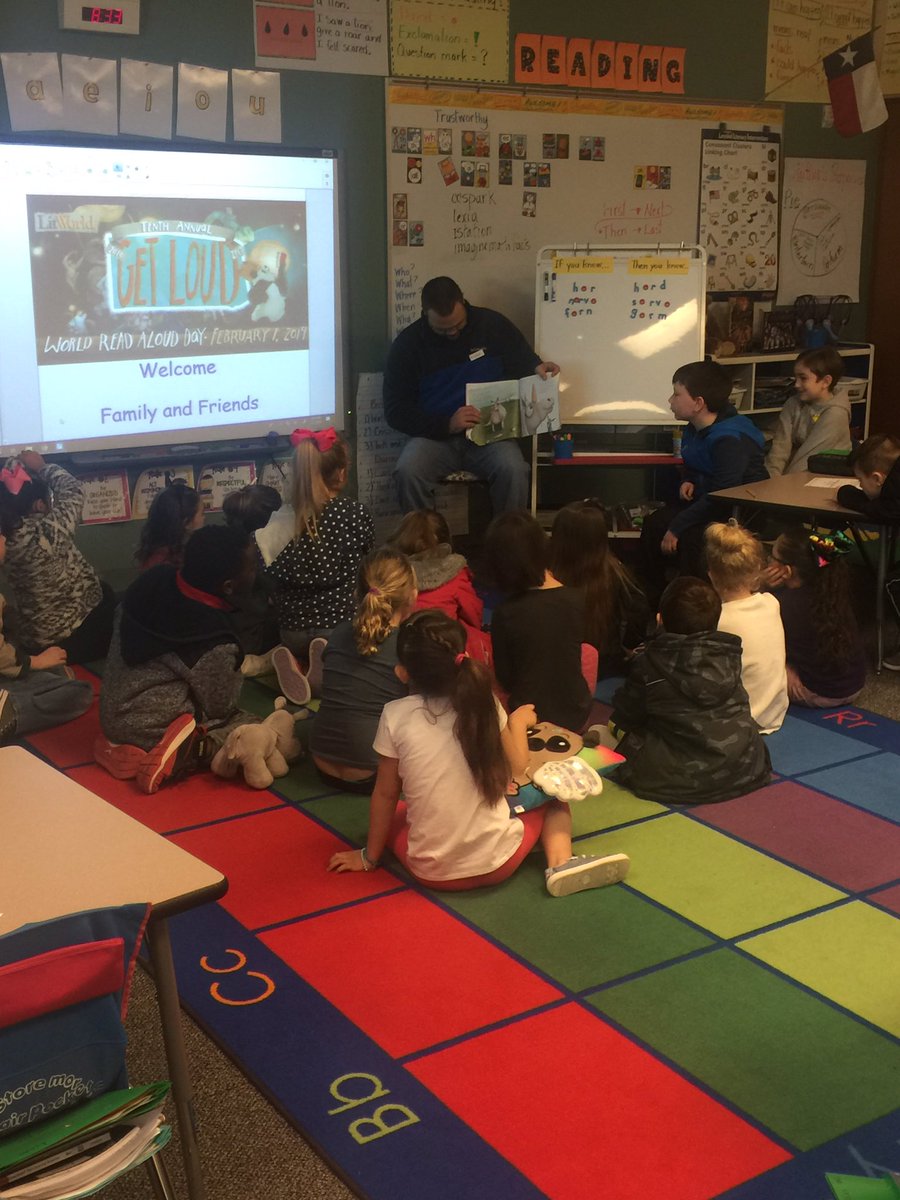 d_adnix's tweet photo. A surprise visit to hear the voices of moms, dads, and grandparents read their favorite books to students brings on a whole new meaning to a book• #WorldReadAloudDay2019 #canyonisd #hillsideelementary https://t.co/34ihVIJFMl