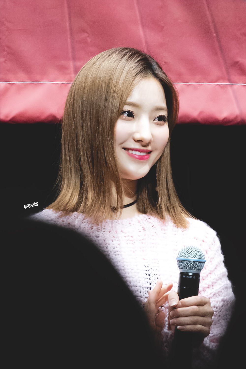 DyfOosHV4AIH3LX.jpg:orig