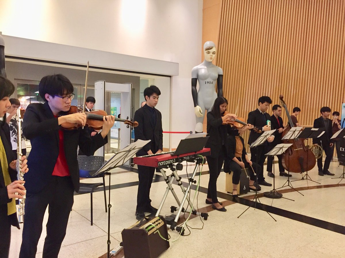 bkkartbiennale's tweet photo. where classical meets improvisation - having a dialogue with Bangkok Art Biennale’s artworks
by Ensemble Laboratory (EnLab)
#improvisation #EnLab #bab2018 #bkkartbiennale2018 https://t.co/4psUwDnYDB