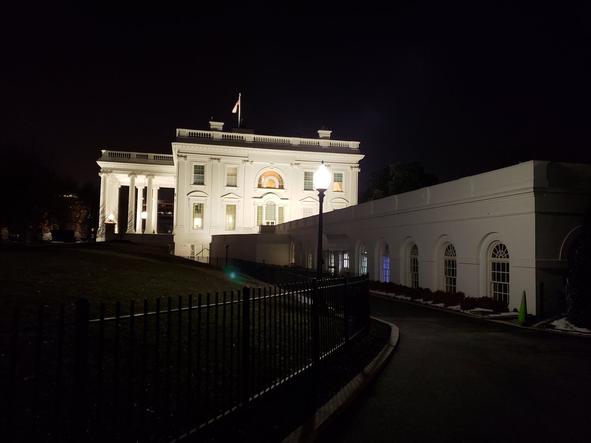 _kayla223's tweet photo. We had a private tour of part of the White House and Eisenhower EOB. It was SO cool! https://t.co/vXxZiZomyL