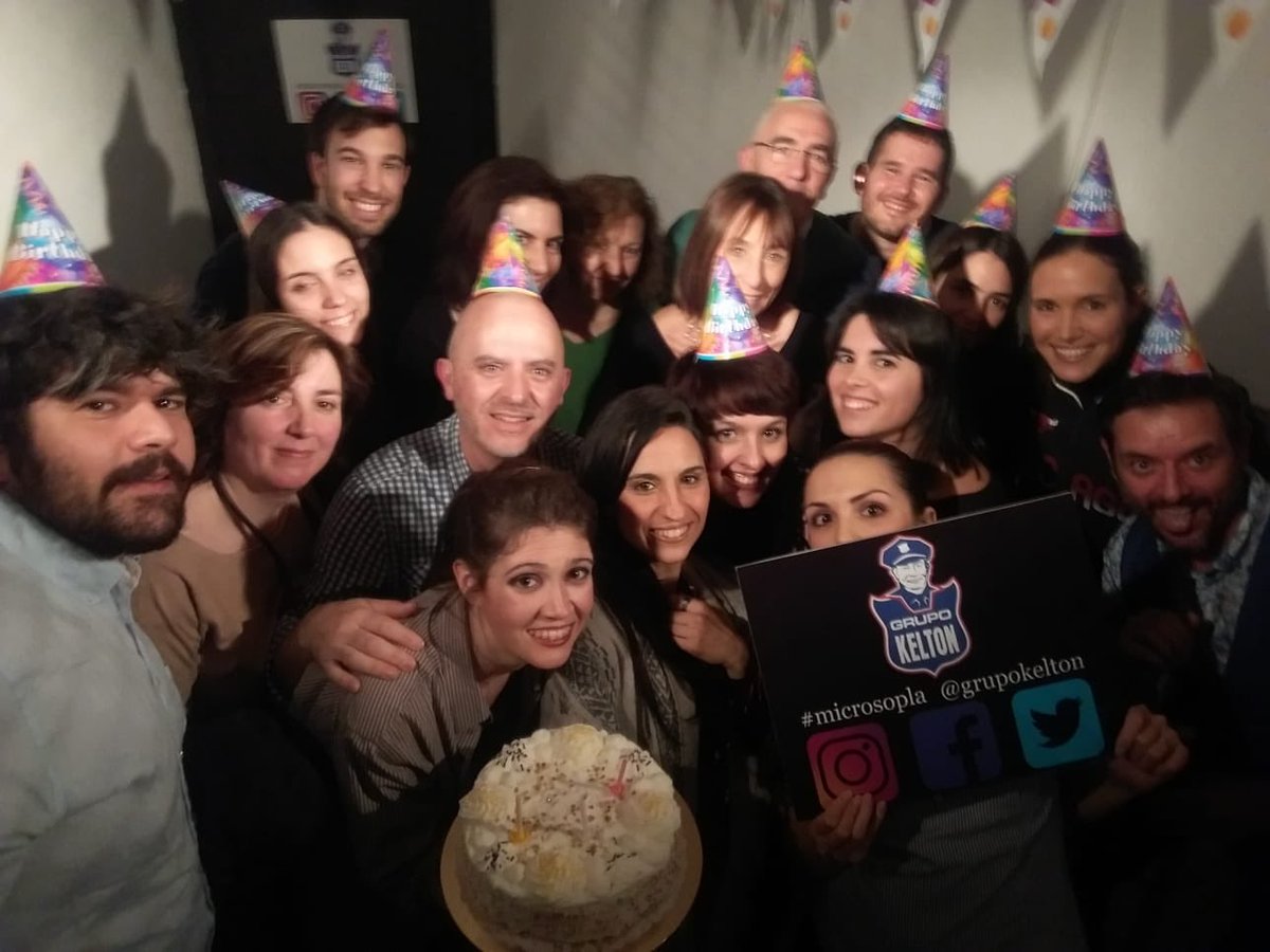 GrupoKelton's tweet photo. ¡Onceavo día de #microsopla en @microteatrebcn! Con Helena García @RaquelTwittea @Beti__  #microteatrebarcelona #grupokelton https://t.co/Eo93kg6p5F