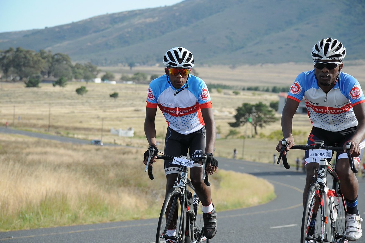 Khanyisile and Yibenathi at the Stellenbosch Cycle Tour