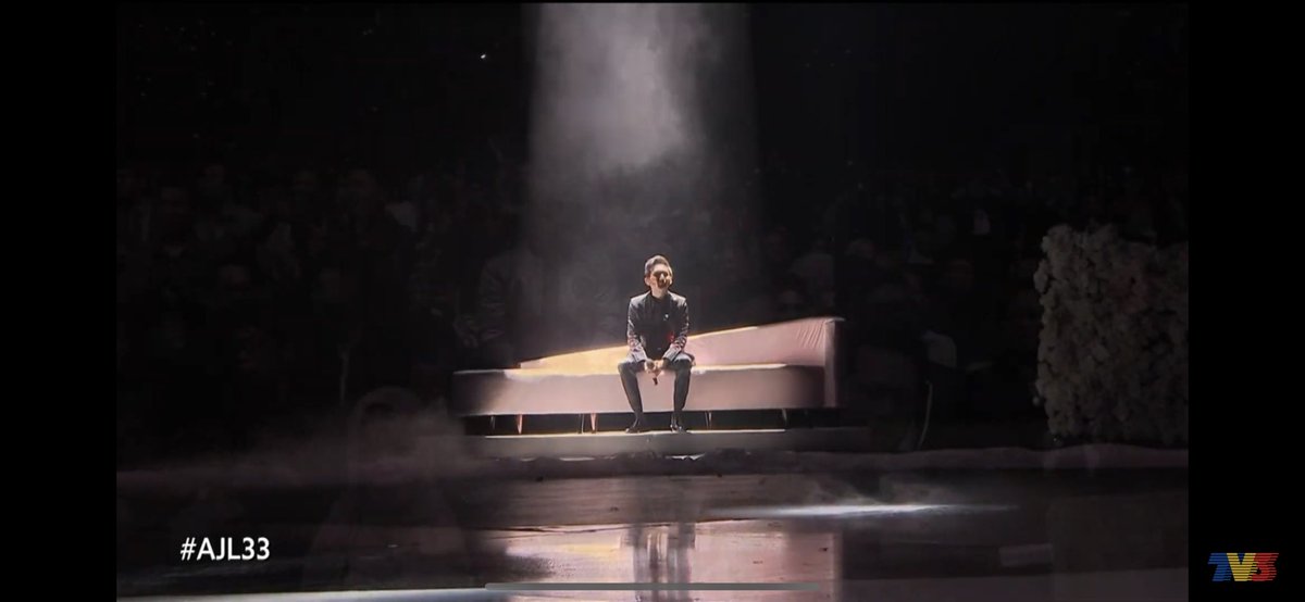 ShaffRaffzey's tweet photo. Opportunist yet smoothly devil. This is ENTERTAINMENT SHOW. HAHAHAHAHAHAHA You played so well. #AJL33 https://t.co/GU2GNJVL6q
