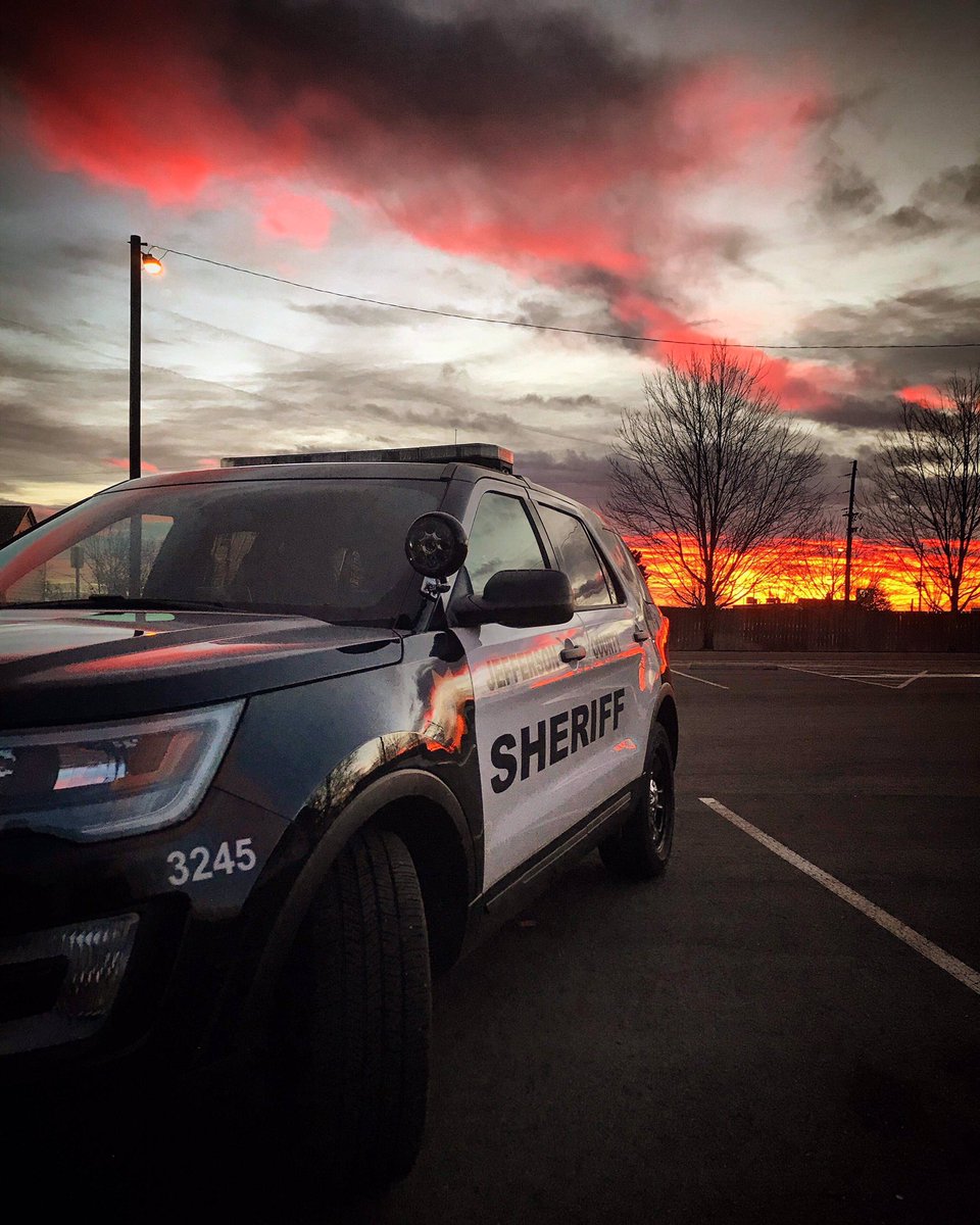 Good morning JeffCo! Check out this beautiful sunrise!