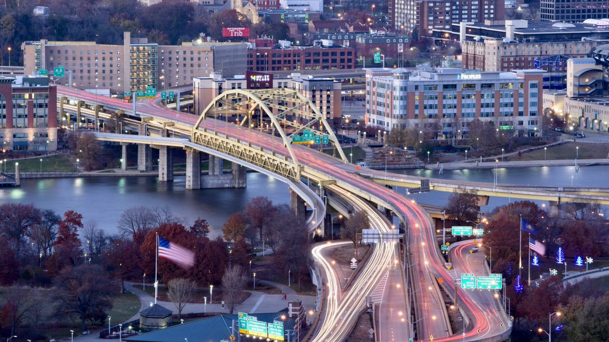 This week:

🐢 Cafe Sci at @CarnegieSciCtr
👟 A squash tournament at <a href="/RiversClub/">Rivers Club</a>
📖 Pgh Poetry &amp; Pints at <a href="/EastEndBrewing/">East End Brewing Company</a>'s Taproom
🕺 Once &amp; For All Closing Ball at <a href="/cruzebar/">Cruze Bar</a>
+ more

theincline.com/2019/02/03/wha…