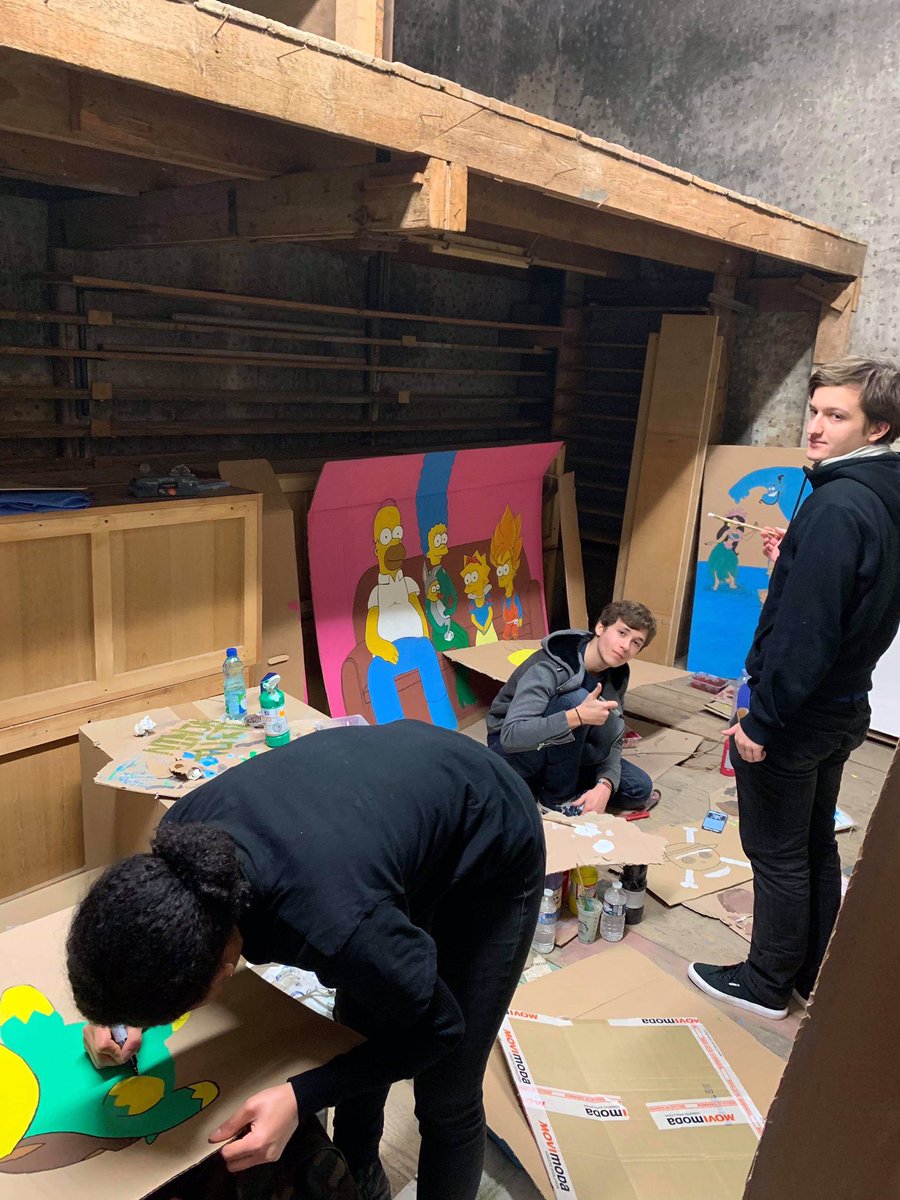 HumaPharma's tweet photo. Festival culturel Huma J-7 !! On vous prépare du très très lourd n’hésitez pas à venir nous rejoindre pour finaliser les décors 😍🎉 https://t.co/4sNxgm81No