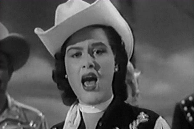 StageFaves's tweet photo. What does @Songs4Nobodies' star Bernadette Robinson admire most about the late #CountryAndWestern star #PatsyCline? 'Her confidence & tenacity, even as a young woman'. More on four more divas in the show, now running at @AmbTheatre til 23 Feb: https://t.co/TMVFTLWw8J #fearured https://t.co/Musl9brnR5