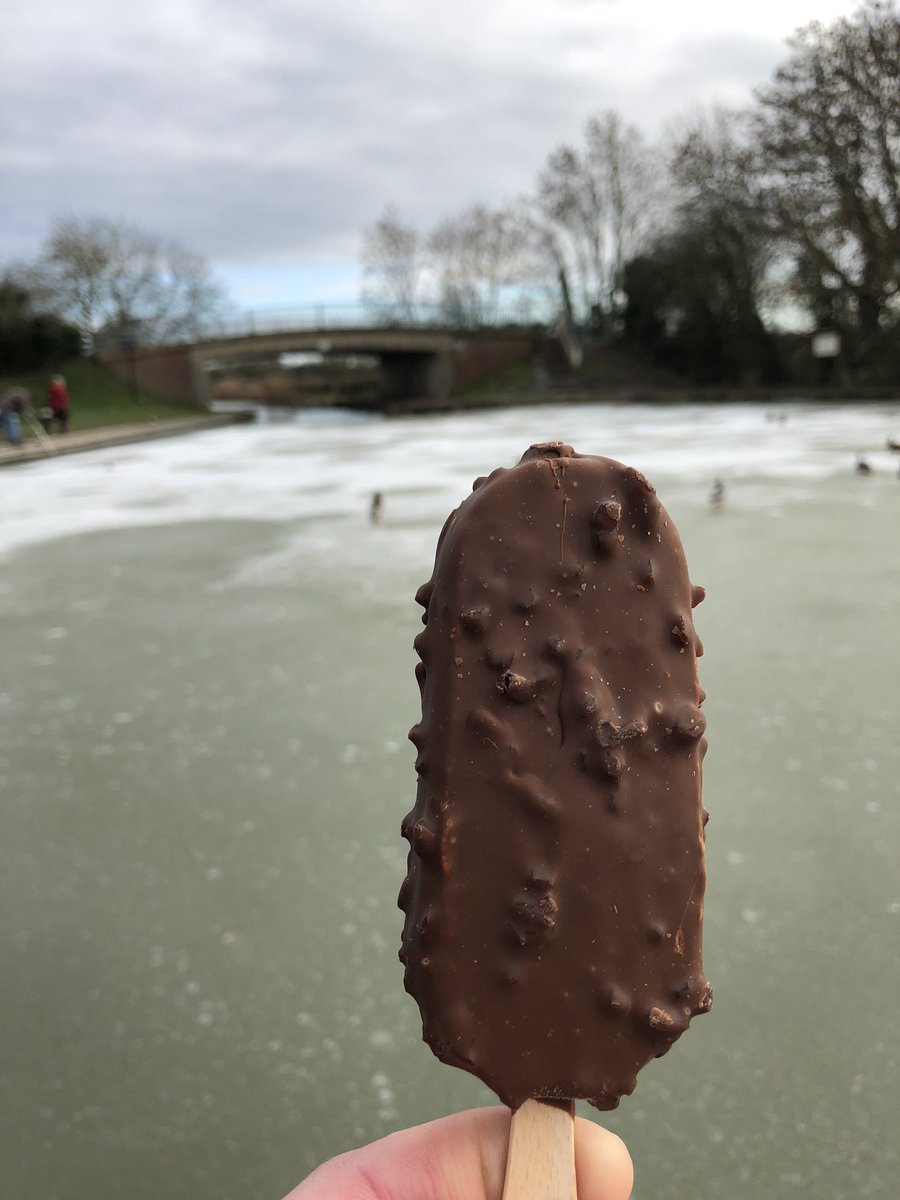 NbSharpness's tweet photo. In the occasional game of #NameThatBridge here is one for you. #MagnumMint
#MegaLongPhotoStick
Sharpy xx https://t.co/u0tKg2KrwC