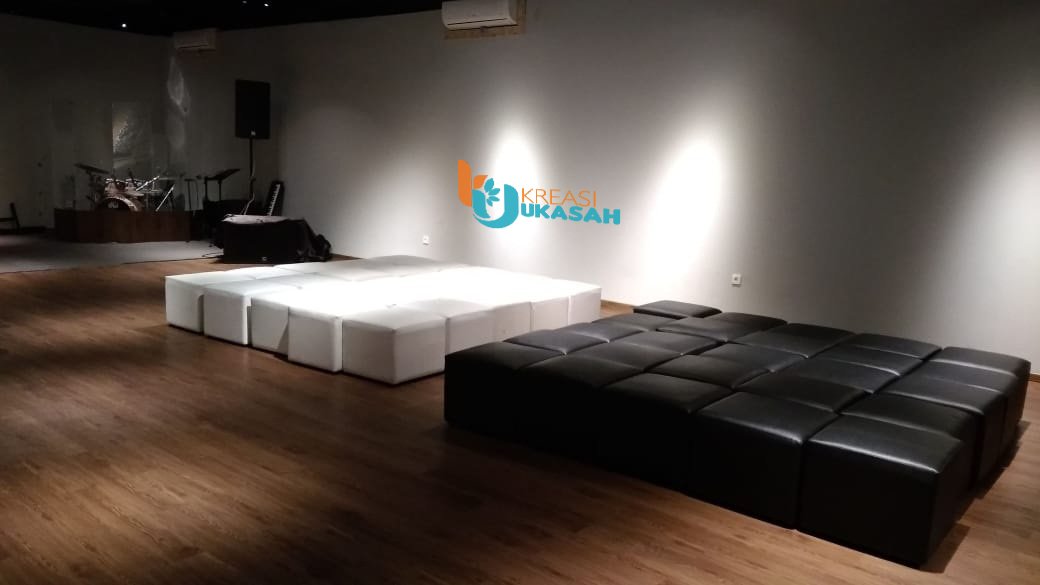 Sewa_Sofa's tweet photo. mau sewa puff dengan dua warna sekaligus?bisa kok,yang berminat bisa hubungi:
085779828282
081289882252
02175674064
cek barang lainnya di https://t.co/uVeta9VT8E
#sewasofa
#sewakursi
#kursitiffany
#sewakursitiffany
#sewatiffany
#sewarigging
#sewabeanbag
#sewacrossback https://t.co/tePkZo69Ek