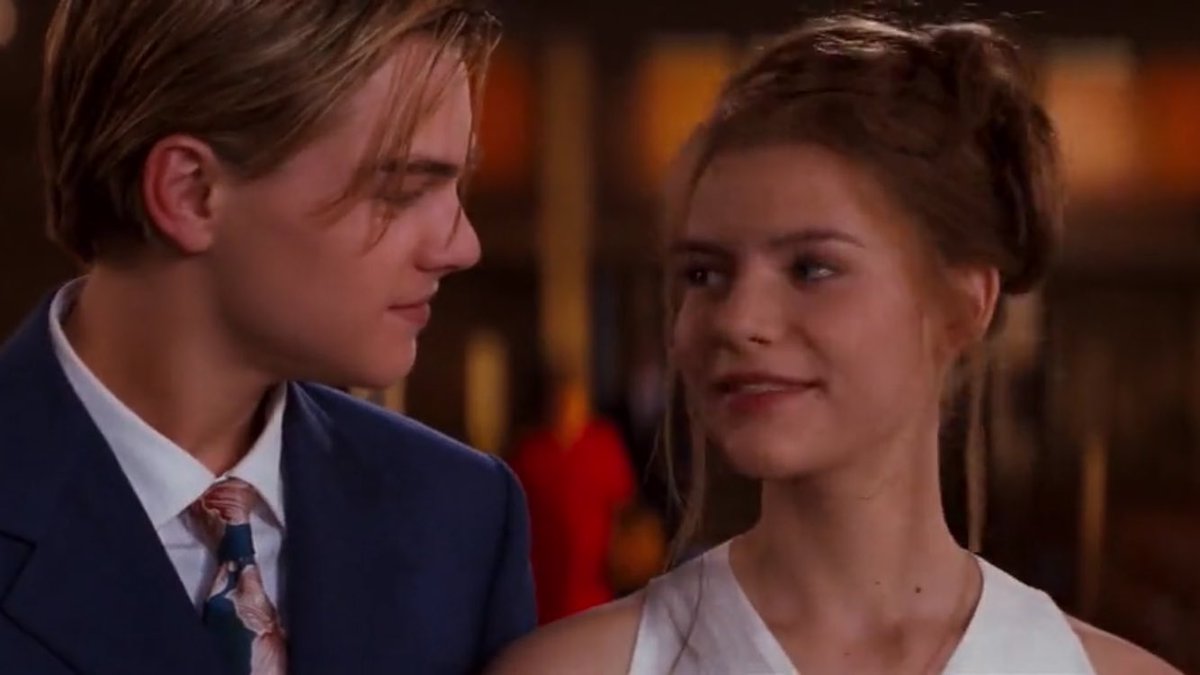 DiCaprio0's tweet photo. Romeo+Juliet 🥀💘💘 https://t.co/prHasDz08J