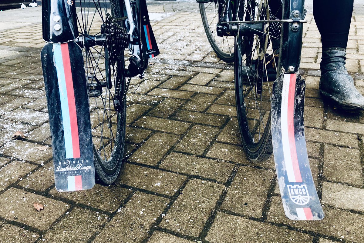 Great to have such a good interclub friendship with local club <a href="/kenilworthwhlrs/">kenilworthwheelers</a> 👍🏼Out riding the roads of Warwickshire together.🚴🏼‍♂️both clubs sporting the <a href="/rawmudflap/">RAW Mudflap</a> custom extensions😉 #WLRCC #interclub #cycling #warwick #whereweride #warwickshire #localcycling #rawmudflaps