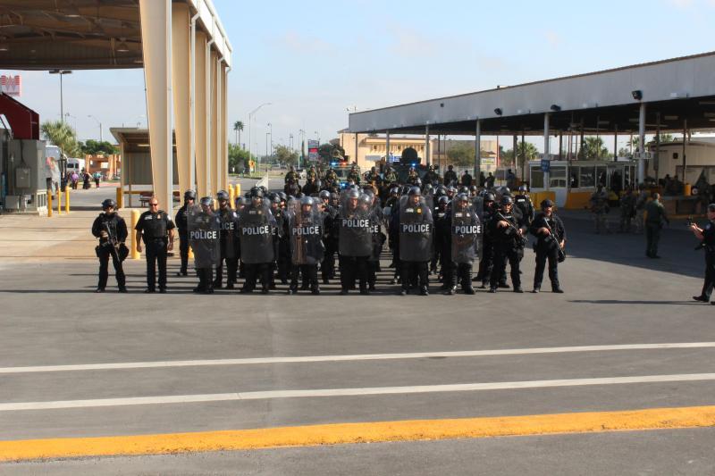 CDNPosts's tweet photo. #Laredo Field Office Ports of Entry to Begin Mobile Field Force Training in Preparation for Caravan https://t.co/PhCF33keOd #illegalaliens #illegalimmigration #migrantmob #texas #uscustomsandborderprotection https://t.co/N1SxR5ZRCe
