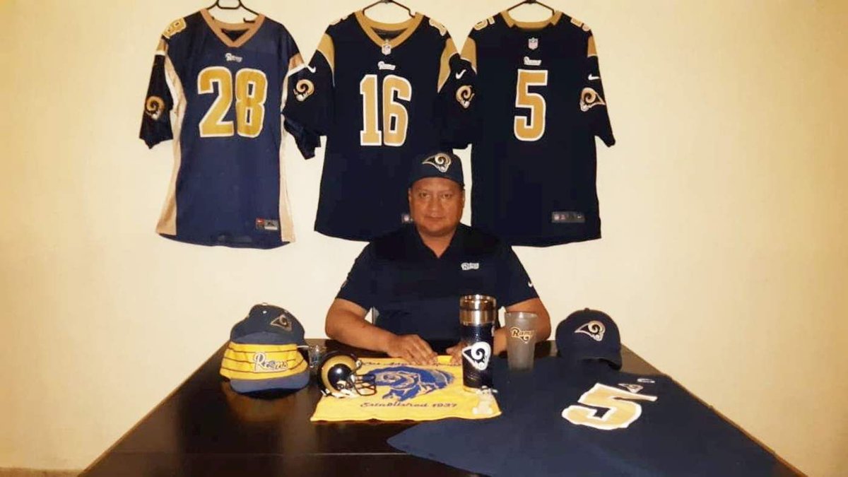 torreon's tweet photo. Sí hay aficionados de @RamsNFL en La Laguna https://t.co/GBZmlRnIEZ https://t.co/b11mmgJuAP