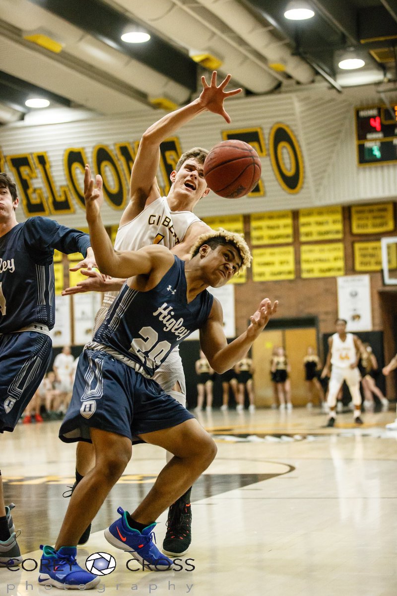 ccrossphotog's tweet photo. Images from Friday night’s @GilbertBball 46-33 win over @KnightsHHS #azbb #fridaynighthoops https://t.co/JuOaNB58nD