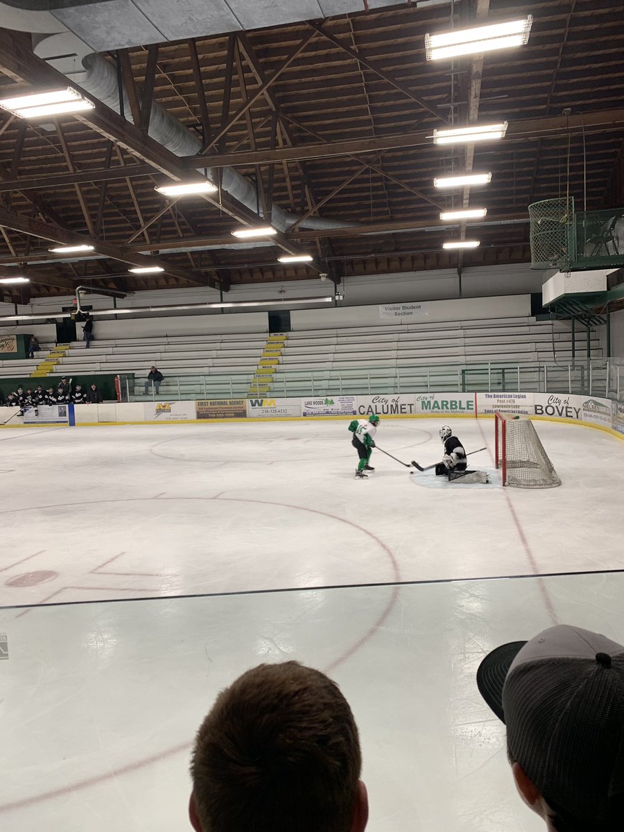 CJusty1971's tweet photo. Shootout to start the AM at the snake-pit in greenway. #bantamB Bemidji vs LDC to follow. #greenwaywinsoverlangdon @YouthHockeyHub https://t.co/eB4IDrBxow