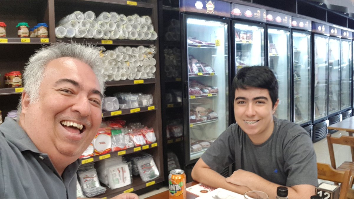 professorzakimi's tweet photo. Hoje - 03/fevereiro - meu filhão Victor Hugo Pinto Zakimi está fazendo ANIVERSÁRIO  !!! São 14 anos de alegria sem fim em minha vida !! Um amor sem igual !! TE AMOOOO MUITOOOO FILHÃO !! Q Deus continue te abençoando c muita saúde, alegria e felicidade !! https://t.co/EhjWKlWFZb