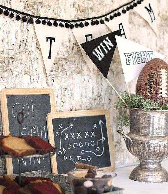 kcprojectspr's tweet photo. IT'S SUPER BOWL SUNDAY and that means lots of football and lots of food! Who are you pulling for? but more importantly what is your favorite tailgate food?
•
•
•
#superbowl #food #prlife #kcpr #tellingyourstory #workhardplayhard #contentcreation #socialstrategy https://t.co/yEwUVkYkU9