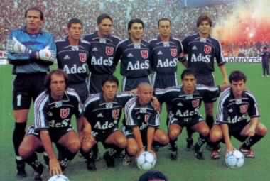 Están dando Campeones del siglo XXI el bicampeonato 99-00 por CDFP...mi primer bicampeonato en el estadio,gracias por tanto U de Chile