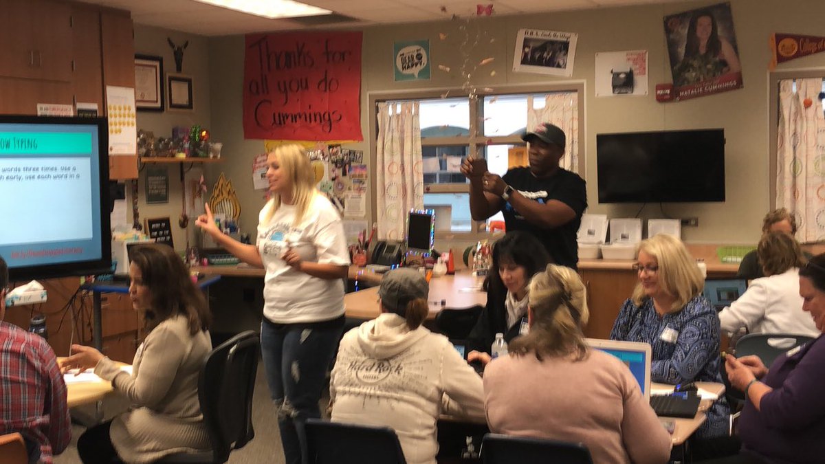 PassionateEDU's tweet image. Thanks to ALL the awesome educators who planned, hosted, attended and presented yesterday @CoachellaCUE #TechFest19! The event was amazing!! #WeAreCue @SueThotz @RandallSampson @Simonometry @Techy_Jenn @MrBAFisher @DesertSandsUSD