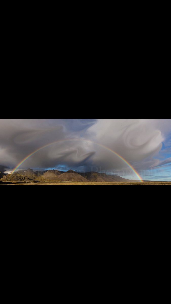Icelandic Views 

#eyeswideopen #iceland #rainbows #wideangles