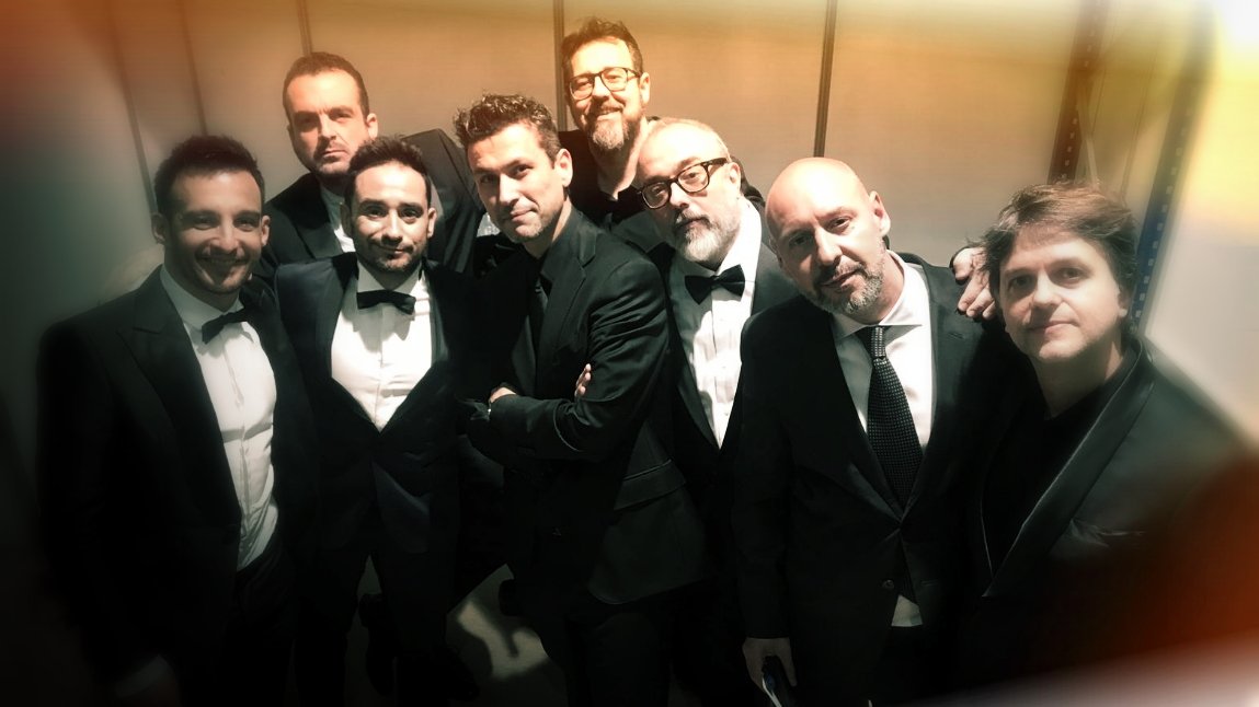 rodrigocortes's tweet photo. The Hateful Eight.

#Amenábar, @jbalaguero, @FilmBayona, @alexdelaIglesia, @JCFresnadillo, @paco_plaza, @vigalondo, servidor. https://t.co/GruQ1QqYDv