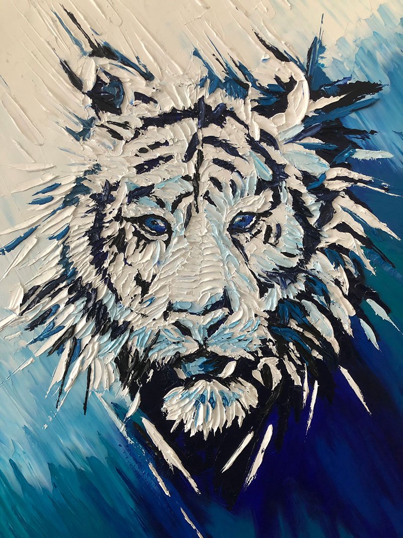 Ocean Blue is more to do with the colours of the ocean than a white tiger.
#paletteknifepainting #oilpainting #tigerpainting #expressionism #artgallery