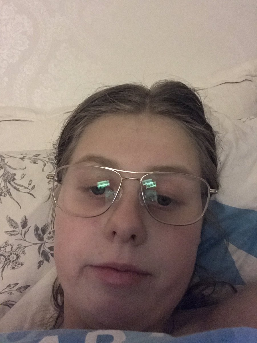 ChristelAdamss1's tweet photo. Har glasögon nya https://t.co/8tQyLHCQQS