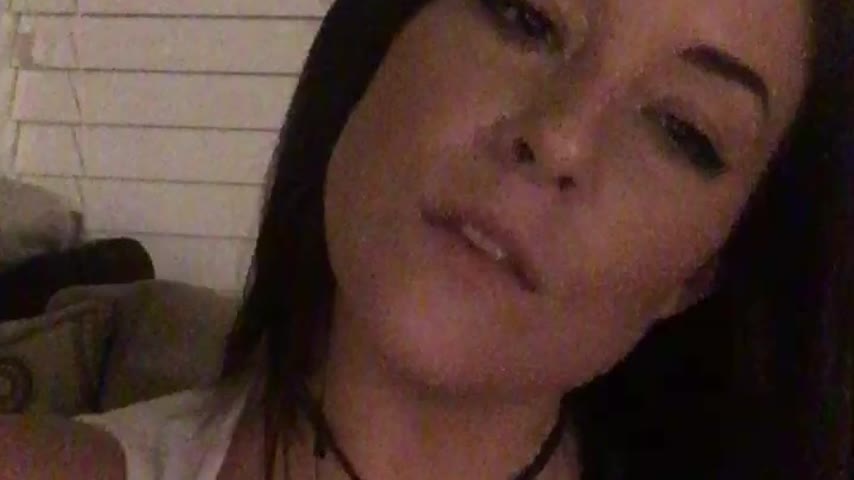 Another vid sold! Horny Wet Pussy manyvids.com/Video/746822/H… #MVSales #ManyVids