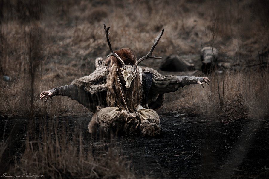 LoaferTolboll's tweet photo. Plastic Shamanism versus Traditional Shamanic Awakening (#MichaelHarner, #CoreShamanism, #TerenceMckenna, #Psychedelics, #Ayahuasca, #Kundalini, #Shamanism, #ShamanicInitiation, #ShamanicIllness, #PlasticShamanism, #PlasticShaman, #Yoga, #Meditation): https://t.co/k4JQxVifDd https://t.co/I6CLZpdUzt