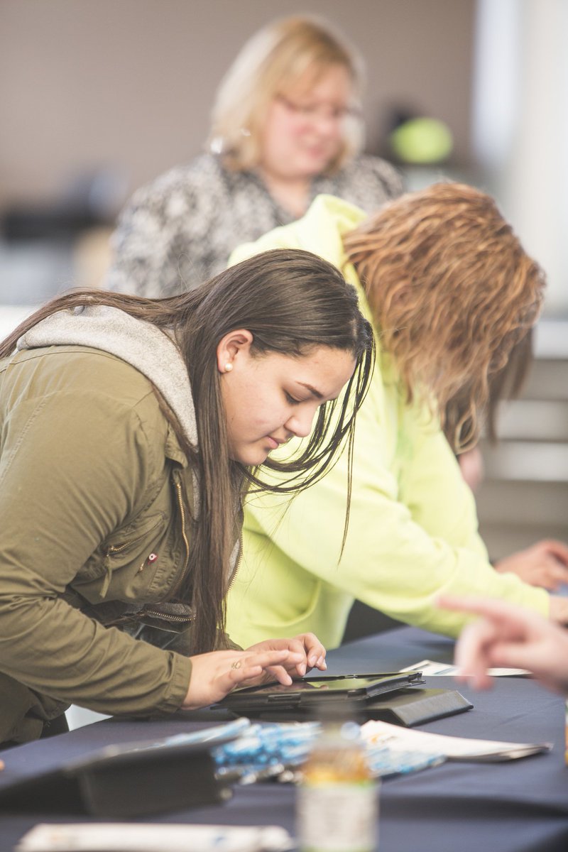 MadisonCollege's tweet photo. Start smart at Madison College. Sign up for a Smart Start session to get the help you need to apply. https://t.co/bRgbCH40MU https://t.co/QwMD8HZQ8g