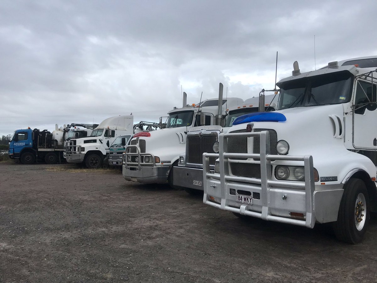 Monday morning preparing for the week ahead.
To make a booking be sure to call this morning to ensure an availability. 0487309814
.
.
.
.
#lippway #liquidwasteremoval #bdouble #brisbane #queensland #transport #servicingbrisbane #brisbanebusiness #vactank #gullysucker #liquid