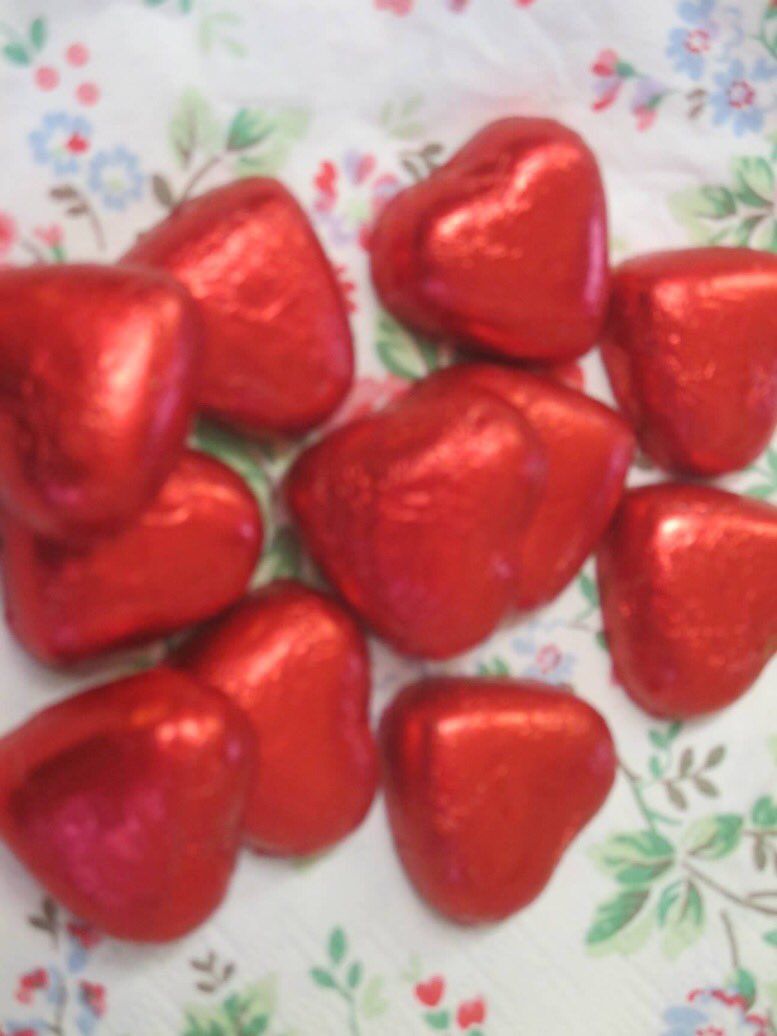 ShopSomersham's tweet photo. Tomorrow, we are open from 8am! Drop in and pick up the following for your special Valentine;cards, chocolates and roses! #shoplocal #suffolk #Valentine https://t.co/bw6ssdYM6t
