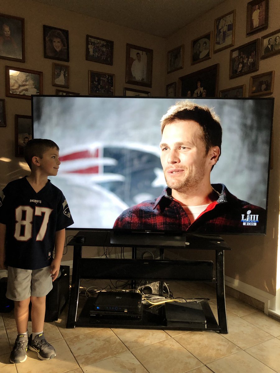 texashappy's tweet image. #PatriotsNation #SuperBowlLIII #TomBrady #easton