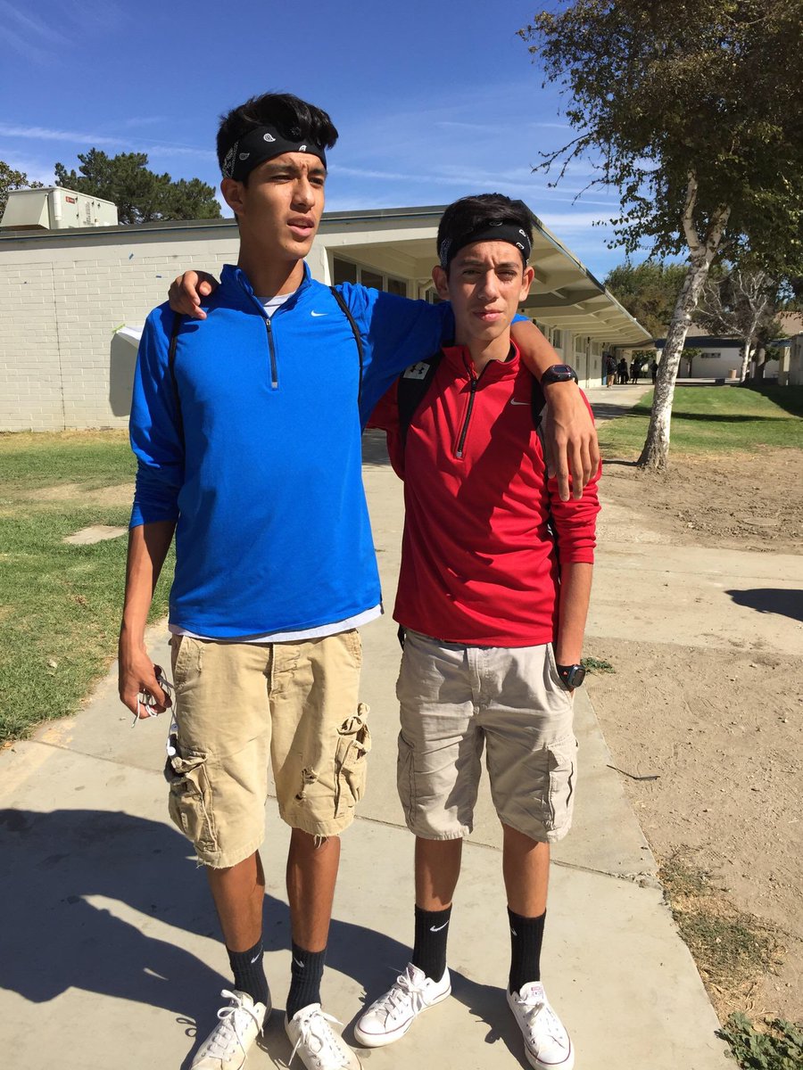 waldizimo's tweet photo. Happy birthday to these to 🍞s right here! God bless y’all https://t.co/u69Q6DZorb