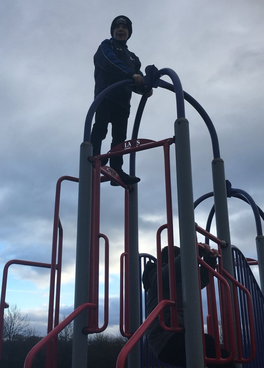 MrsDunsmoreBPS's tweet photo. Fun at the park for golden time. https://t.co/tg09kMatp3