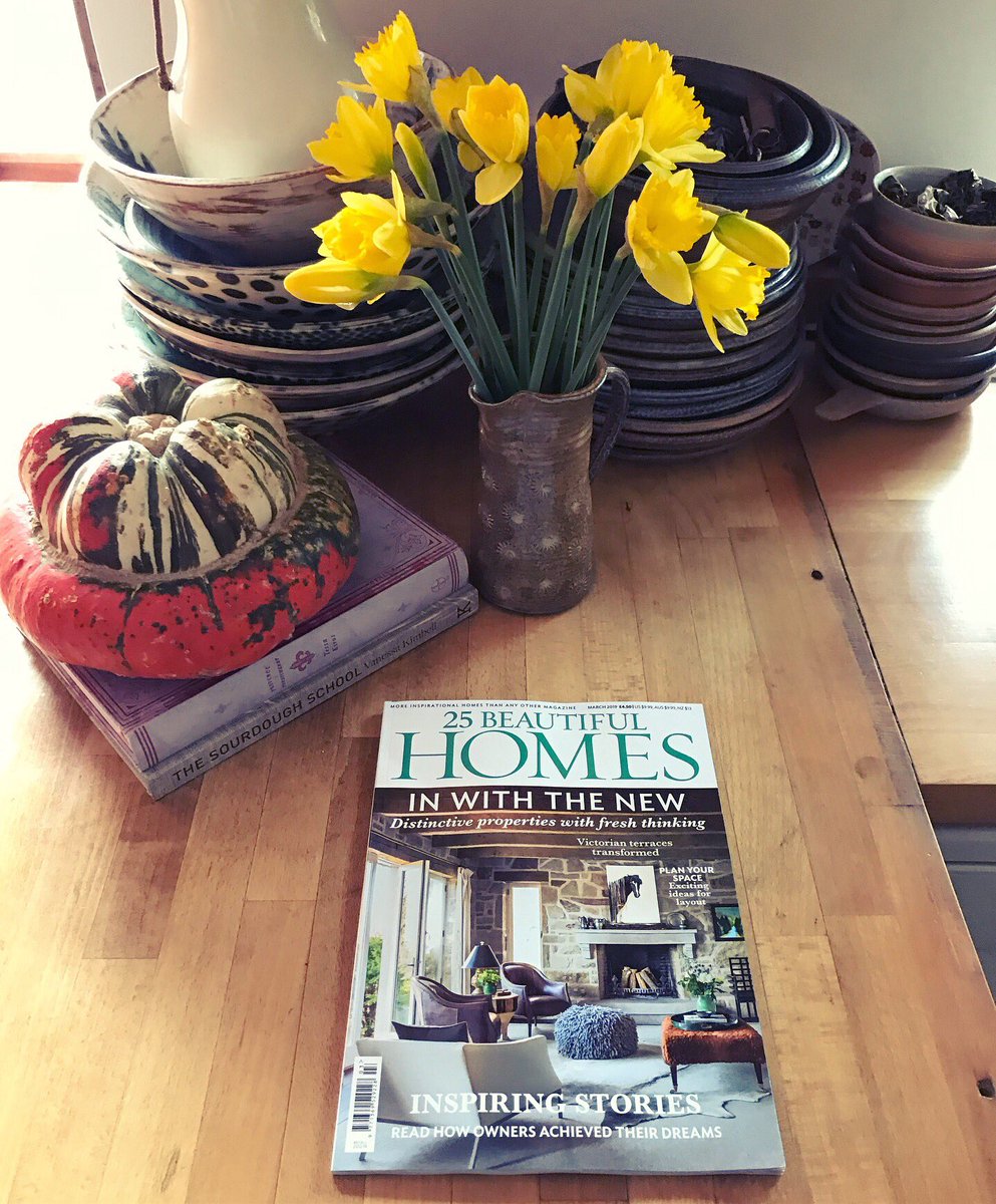 Thrilled to have been featured in this months <a href="/25BHomesMag/">25 Beautiful Homes</a>! 🥰🥰🥰