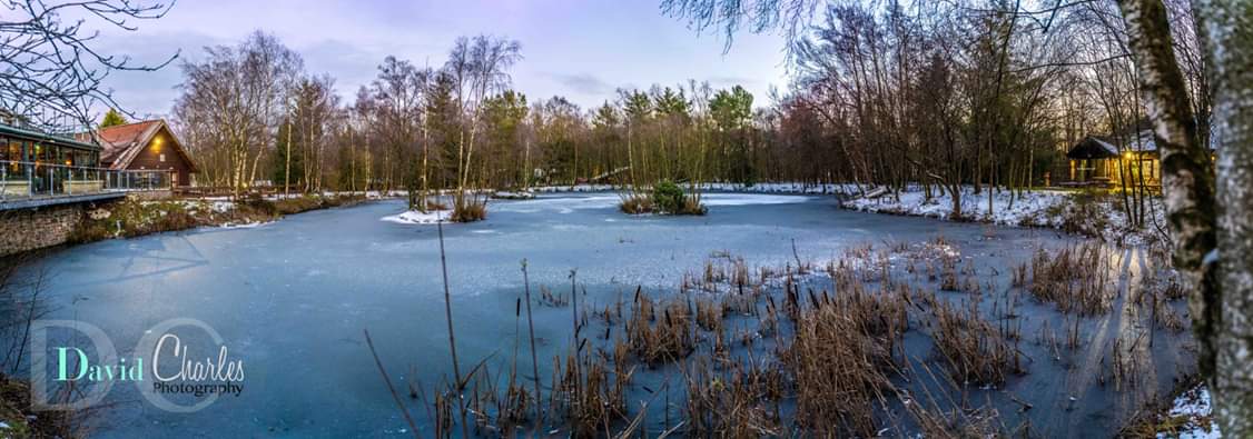 Beautiful shot taken by <a href="/DCPhotography10/">David Charles Photo</a> yesterday!

#photographer #photograghy #VisitOtley #lake #beautiful #COLD #Yorkshire #Otley