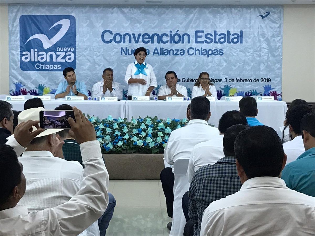 NA_Chiapas's tweet photo. Así se vive la  Convención Estatal de Nueva Alianza Chiapas. Las y los delegados propondrán a los mejores perfiles para en el Consejo Estatal a realizarse próximamente renovar o ratificar al Comité  aliancista. #NuevaAlianzaVive y #LaLuchaSigue https://t.co/4WkJEv4Sve