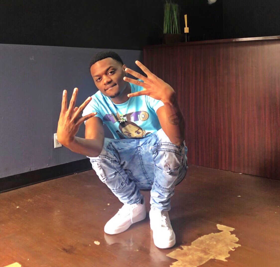 OfficialPNutt's tweet photo. Two 4βs Up .. That Zone8 Shit ππ #GCshit #GhettoChildHimself https://t.co/COYN7eRuSZ
