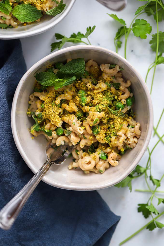 DebbietheRD's tweet photo. #ad I can’t get enough of this creamy vegan pasta with peas and mint made with @ModernTableMeal spiral pasta so it’s #glutenfree and packed with plant-based protein. #EatModern #Noodz #ModernTableMeals https://t.co/zIkqDqF8xZ https://t.co/IsGO6rhMlf