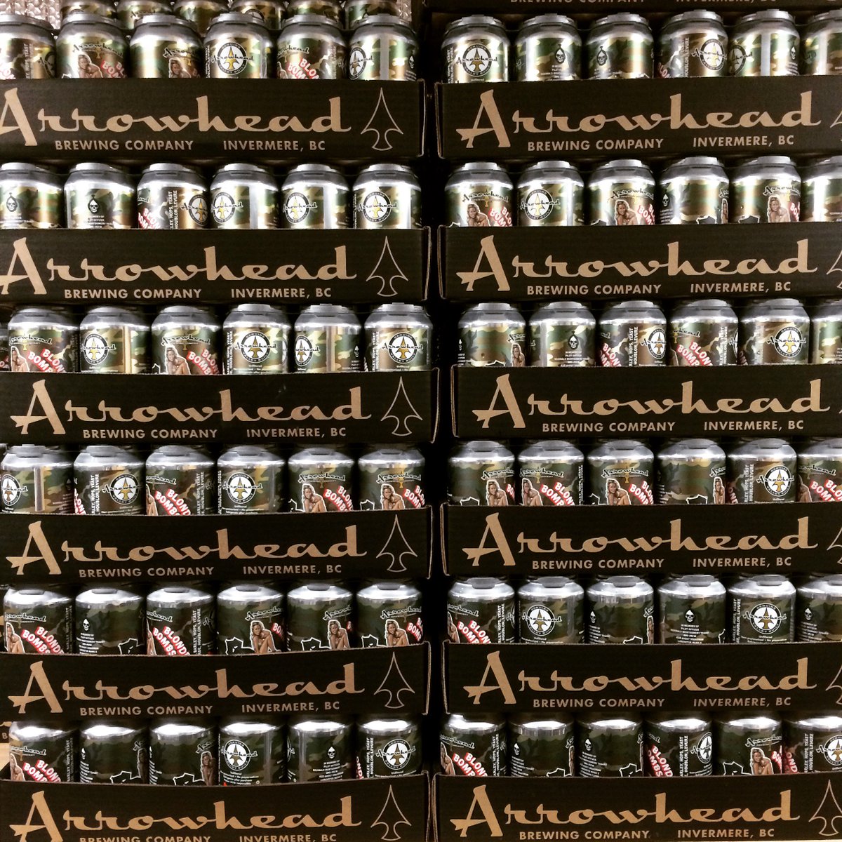 ArrowheadBrew's tweet image. So, there's, like, a big football game or something today. Whether you need beers for the game, or need an escape from the madness, come visit us at Arrowhead! We're here until 6! Go, Sports! #bccraftbeer #craftbeer #beer #superbowl #sundayfunday