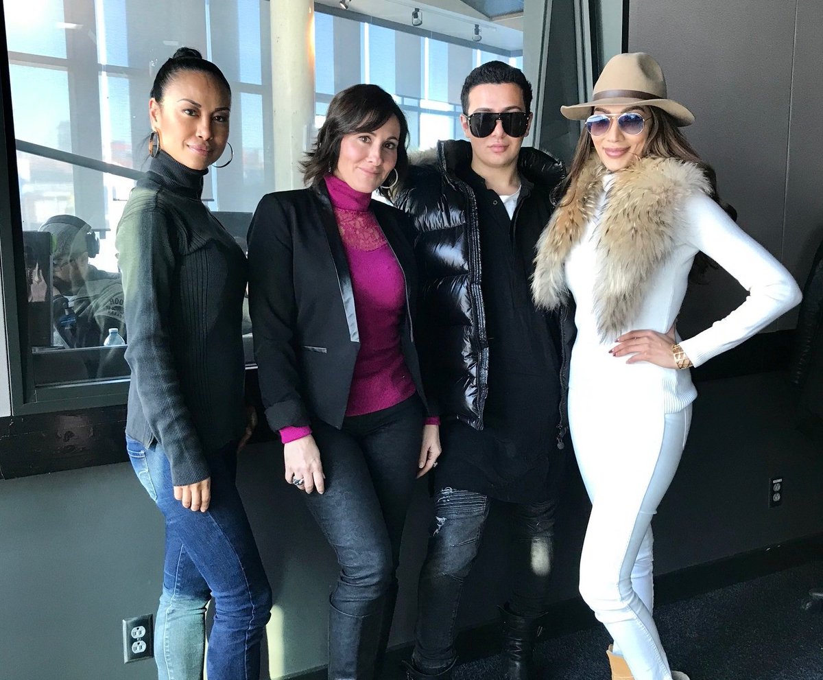 640 Toronto (@am640) on Twitter photo This Sunday at 9pm the Dating and Relationship Show is covering pop culture news. Joining host Laura Bilotta from <a href="/singleinthecity/">Single in the City</a> are special guests Grego Minot of The Real Housewives of Toronto, fashion blogger <a href="/Tuxedosergio/">Tuxedosergio</a> as well as lawyer and brand consultant <a href="/Shenaz_M/">Shenaz</a>. This Sunday at 9pm the Dating and Relationship Show is covering pop culture news. Joining host Laura Bilotta from <a href="/singleinthecity/">Single in the City</a> are special guests Grego Minot of The Real Housewives of Toronto, fashion blogger <a href="/Tuxedosergio/">Tuxedosergio</a> as well as lawyer and brand consultant <a href="/Shenaz_M/">Shenaz</a>.