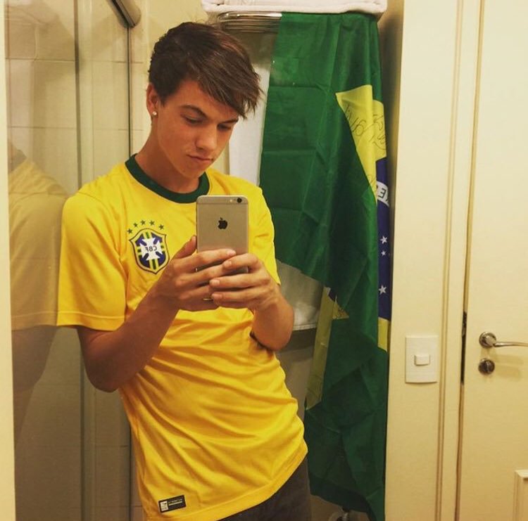 jaredpmuch's tweet image. Happy birthday to you @taylorcaniff i love you so much.
Thank you for always being yourself, and for always making people happy! Thank you for existing Brazil loves you!!!! 
#HappyBirthdayTaylorCaniff #TaylorCaniff #BrazilLovesYouTaylor