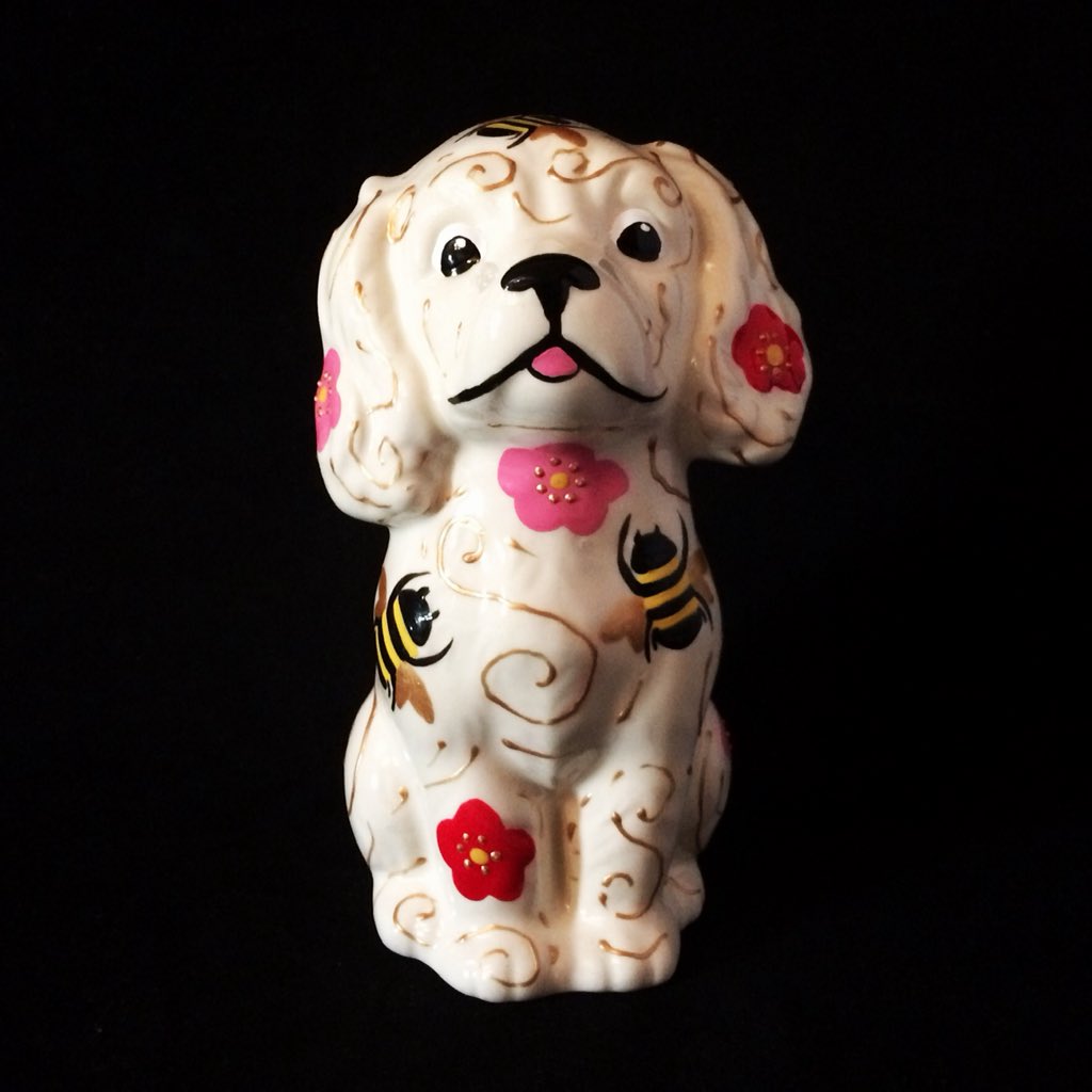 Hazceramics's tweet image. Bumble bee design added to Etsy shop etsy.me/2F88ger #UKCraftersHour #handmadehour #crafters #ukrunchat