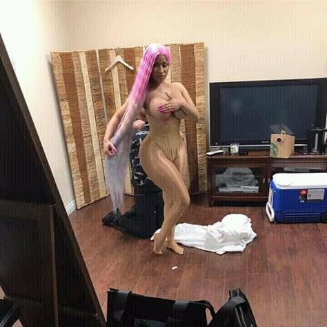 BarbzLite's tweet photo. Drip too hard. Got his d*k hard. He gon fuk around &amp; drown off this 🌊 Nicki via instagram.

#instagram #nicki #minaj #nickiminaj #NickiMinajliveinbangkok2019 #Barbz #thekingdom #like #likes #like4like #LikeForLikes https://t.co/b1kja9JIvL