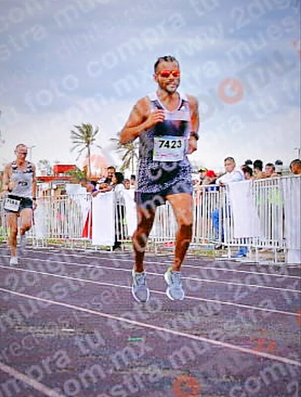rflores_25's tweet photo. Hace 8 días tuvimos la fortuna de participar en el #mmpv19 Medio maraton del puerto de Veracruz... Con el norte a todo lo que daba pero buena experiencia... 🏃‍♂️🏃‍♂️ https://t.co/o0ZyEtnnur