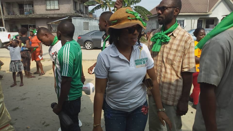 GracetitiF's tweet photo. Campaign Rally in the Ancient Town of Bolo Kingdom with the Green Party of Nigeria (GPN) House of Representatives Candidate, Dcns Gracetiti Fredson Née Bereiweriso.
 
#VoteGreenPartyForGreenChambers
#HouseOfReps
#OkrikaLGA #OguBoloLGA 
#VoteGreen https://t.co/zYyahFawie