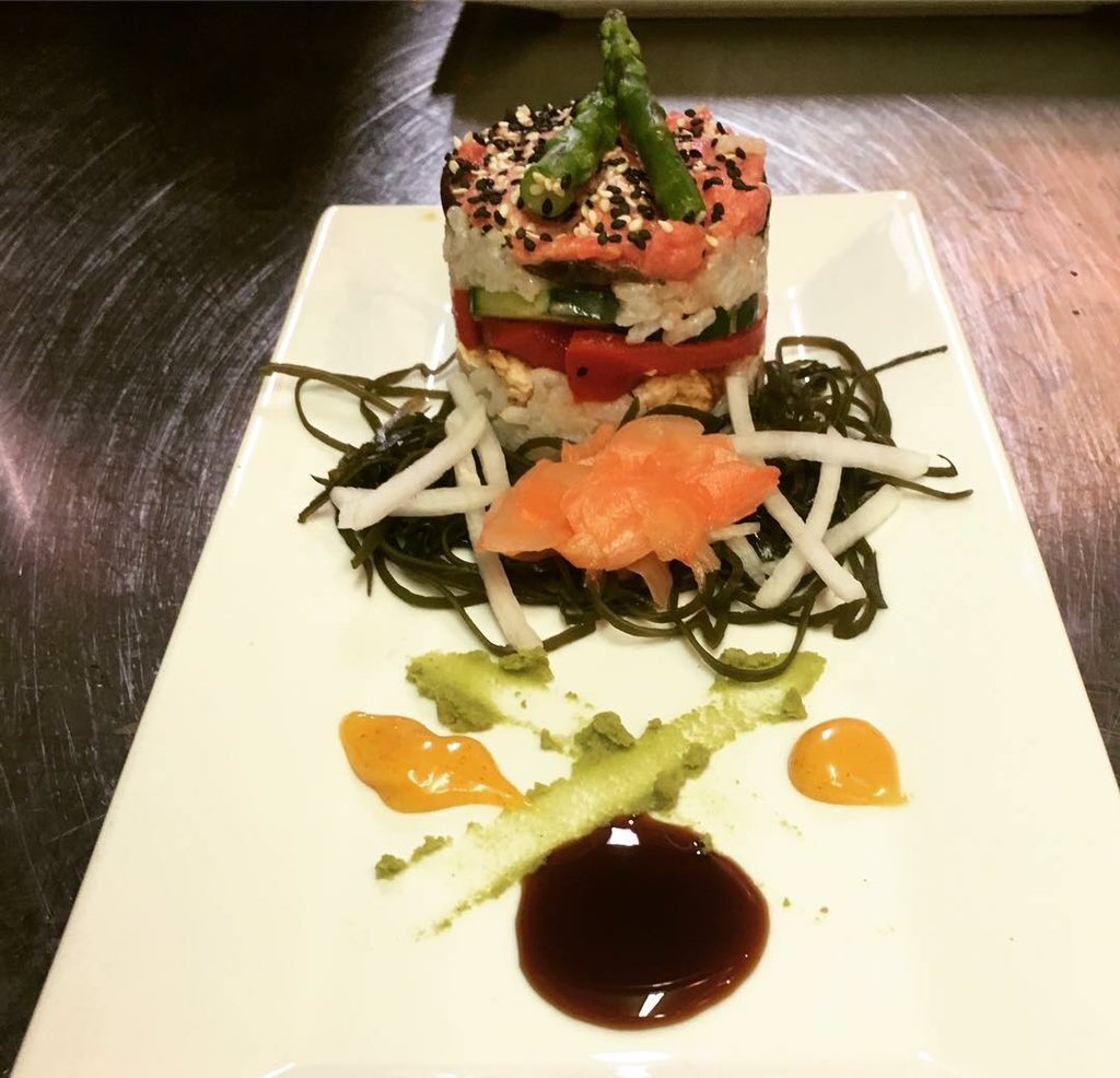 VanceChef's tweet image. #Sushi Tower 
#Salmon, Mushroom, Cucumber, Roasted Red Pepper, Spicy #Tuna, Asparagus, Seaweed, Daikon,Pickled Ginger 
#chefmode #delicious #yummy #goodeats #foodpics #foodgram #foodaddict #foodlover  #foodshare #food #foodporn #yum #instafood #instagood #delish #foodpics #hungry